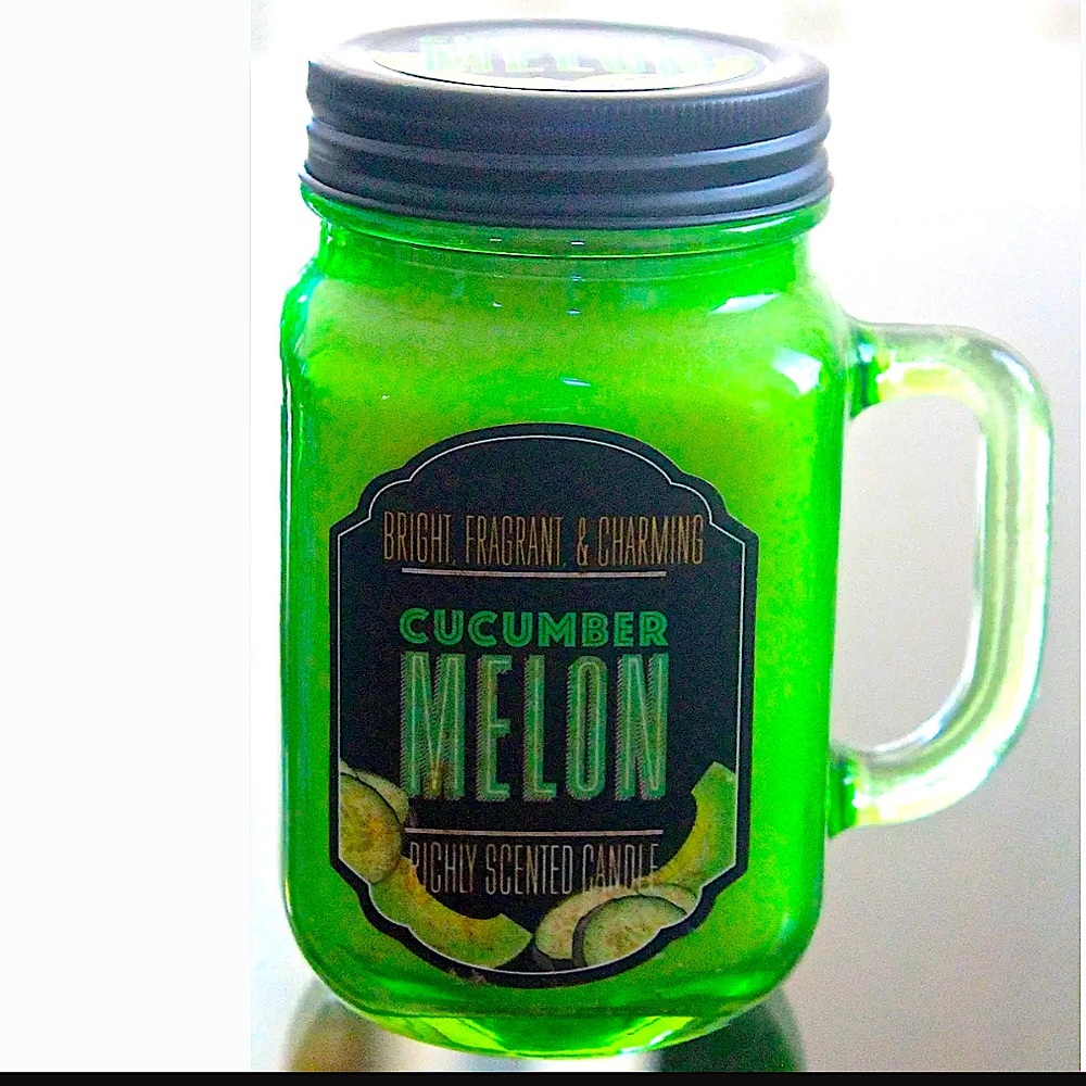 DW HOME CANDLE CUCUMBER MELON RICHLY SCENTED NEW
